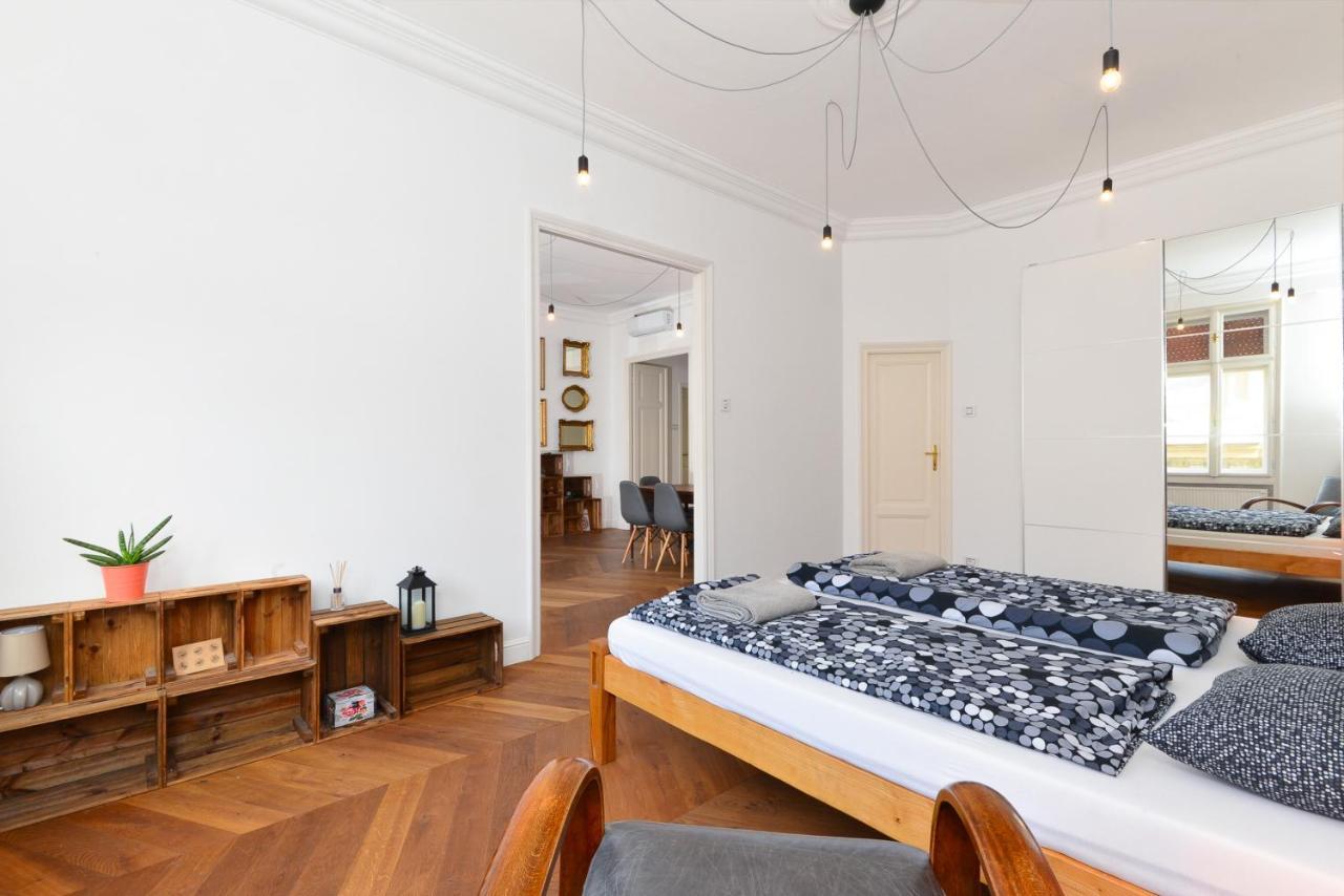 Daylight Apartment, The Best Location Boedapest Buitenkant foto